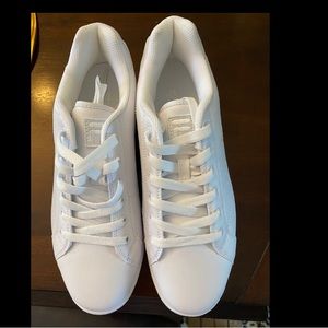 FILA white sz 9 sneakers. NWB